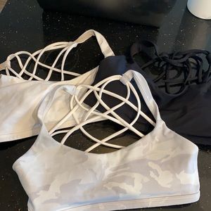 Lululemon size 6 free to be wild sports bras